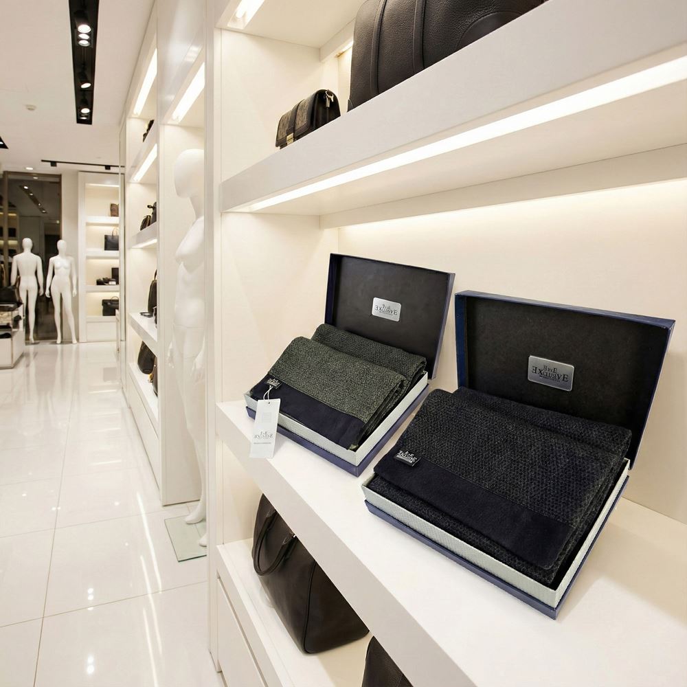 Navy Knitted Design Mens Scarf with PU Leather Gift Box