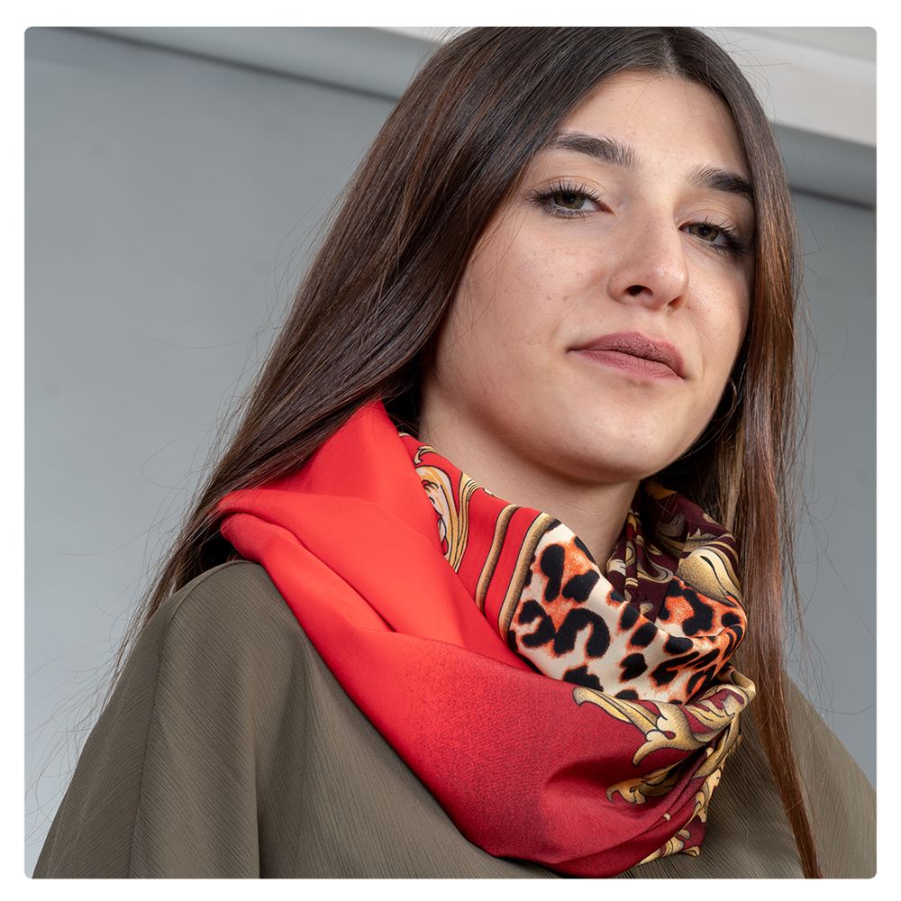 Red Woman Scarf with Pocket